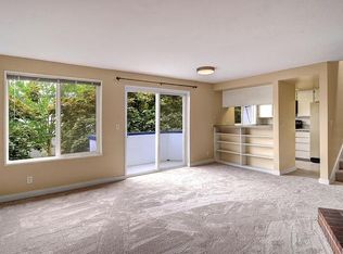 1515 E Union St APT 303, Seattle, WA 98122