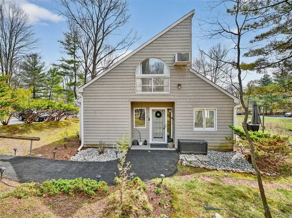 51 Hickory Hill Lane, Tappan, NY 10983