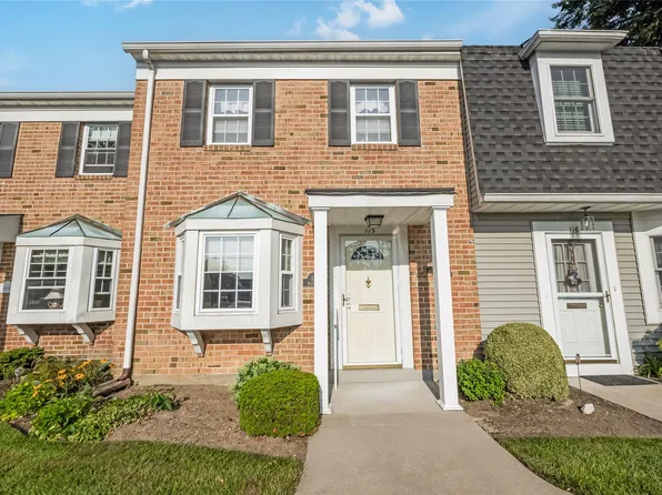 115 Harbor South #115, Amityville, NY 11701