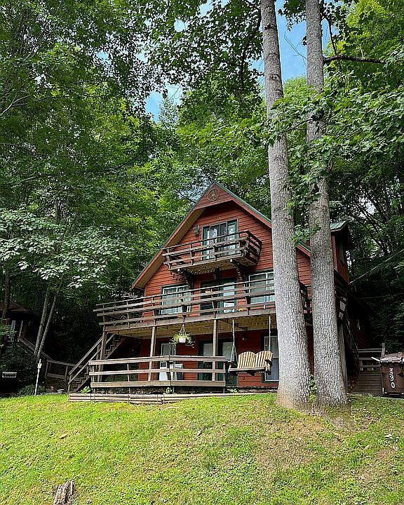 1st image of 330 Riddle Cove Rd