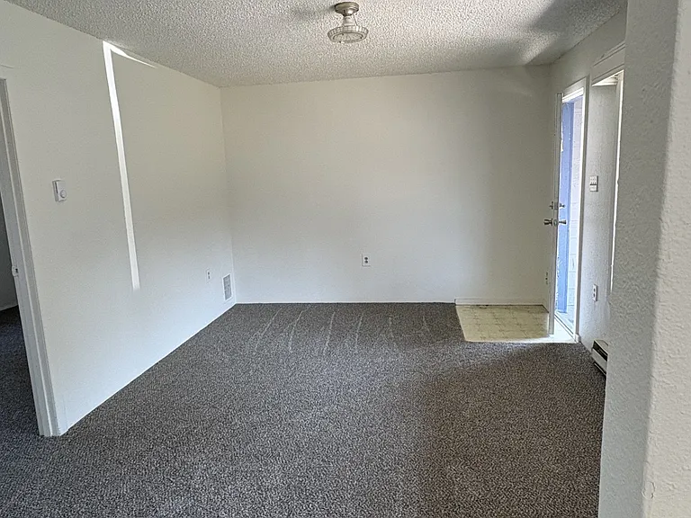 108 N Gold St #A — Photo 2