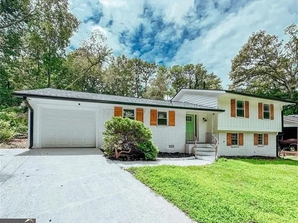 4173 Emerald Lake Dr, Decatur, GA 30035
