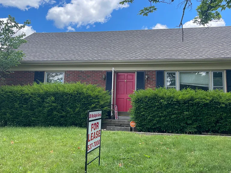3852 Walhampton Dr — Photo 1