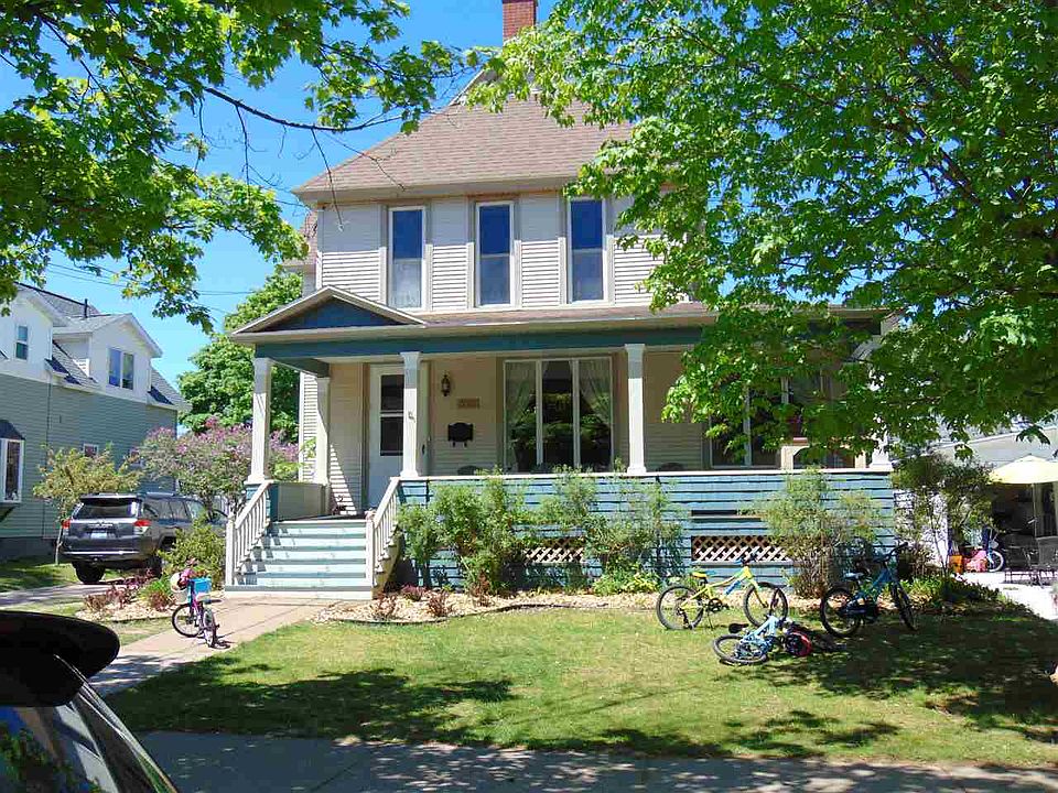1st image of 355 E Hewitt Ave