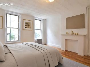 16 Tiffany Pl APT 2L, Brooklyn, NY 11231