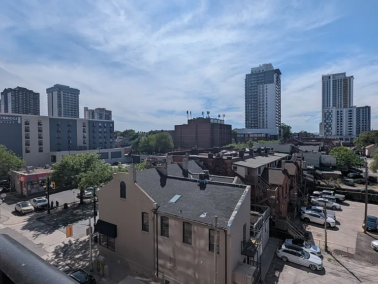206 King St W #405 — Photo 9