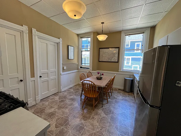 600 Fountain St NE #2 — Photo 5