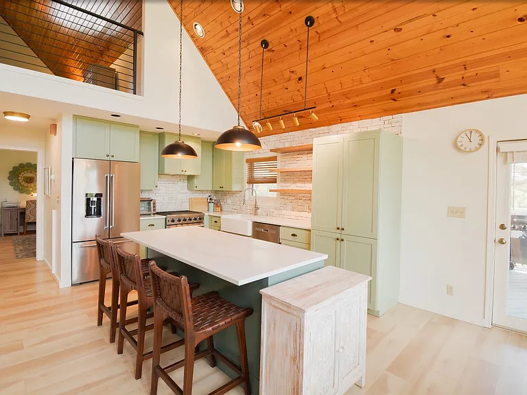 44 Columbine Ct — Photo 6
