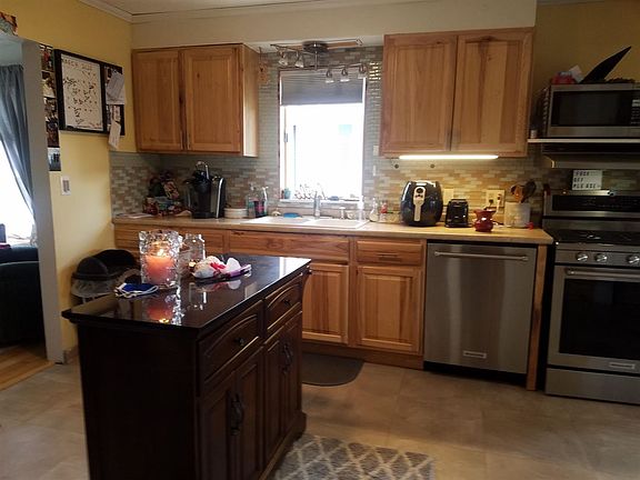5th image of 8 Plum St