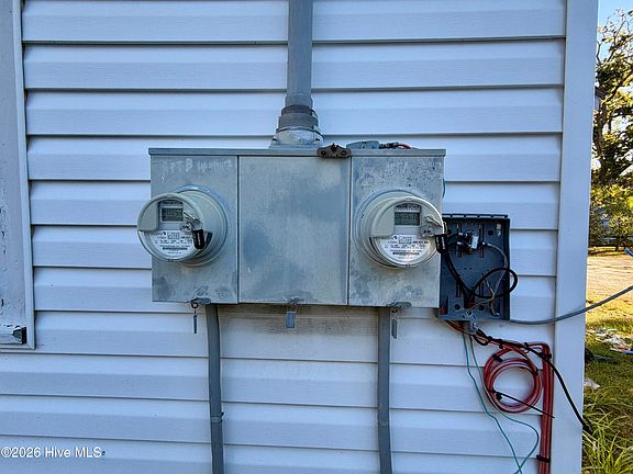 5th image of 507 Warren Street