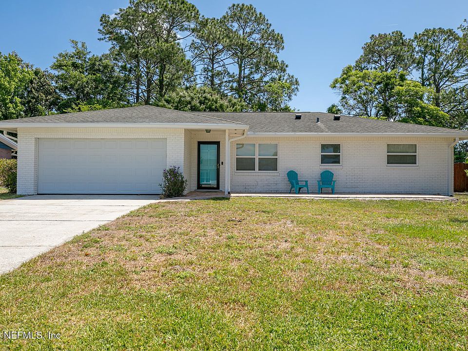 1st image of 11 BONITA Drive