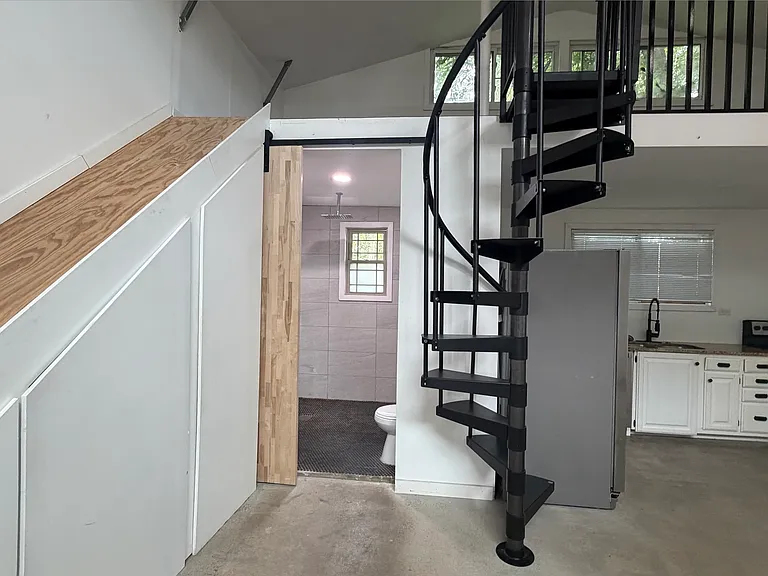 629 Neill Ave #B — Photo 7