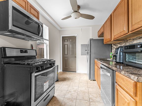 5th image of 1430 S 21st Ave