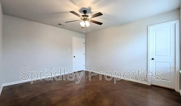 205B Sparrow Cv — Photo 4