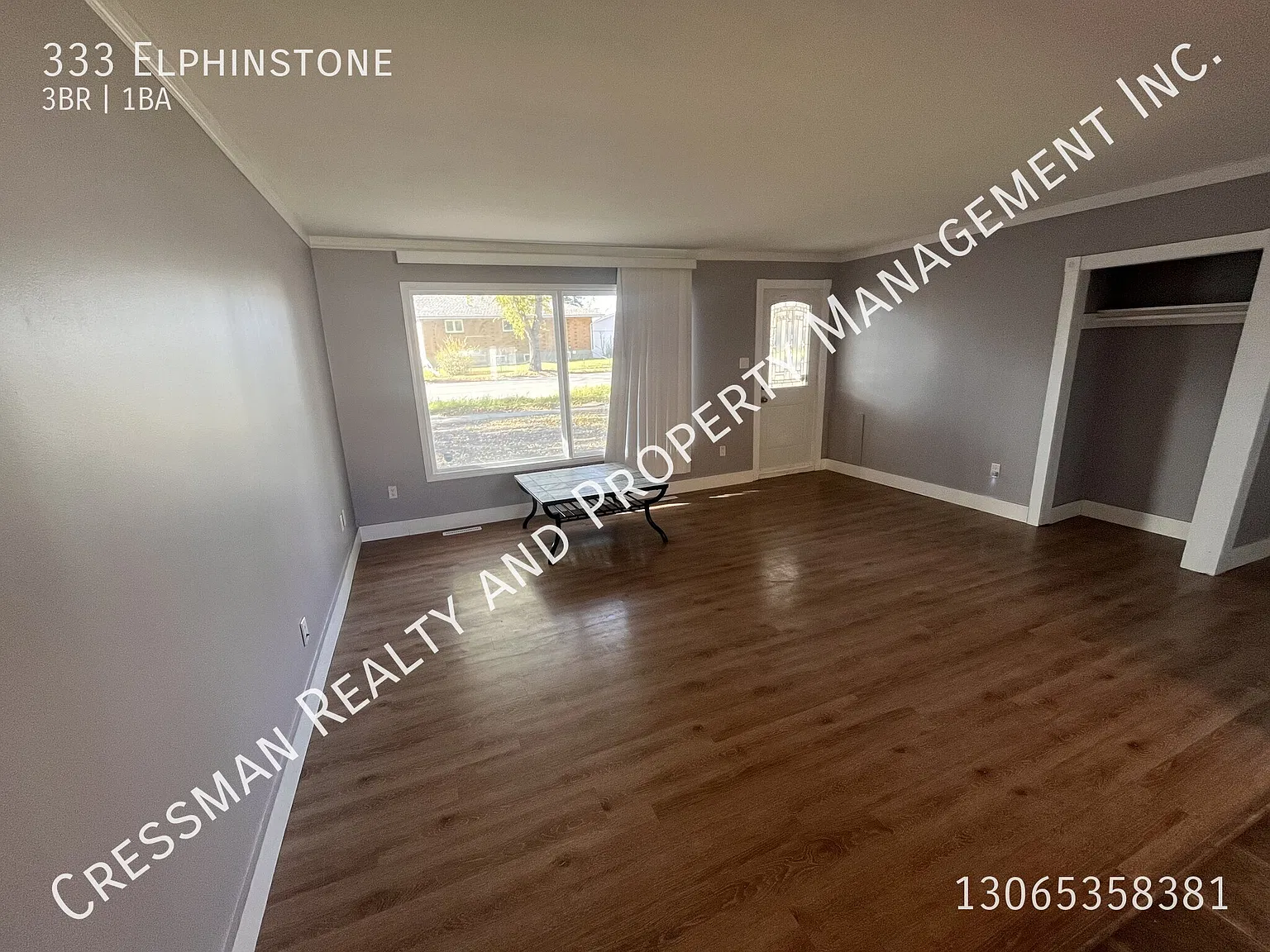 3 Bed 1 Bath Full House with Large Garage In Regina — Photo 2