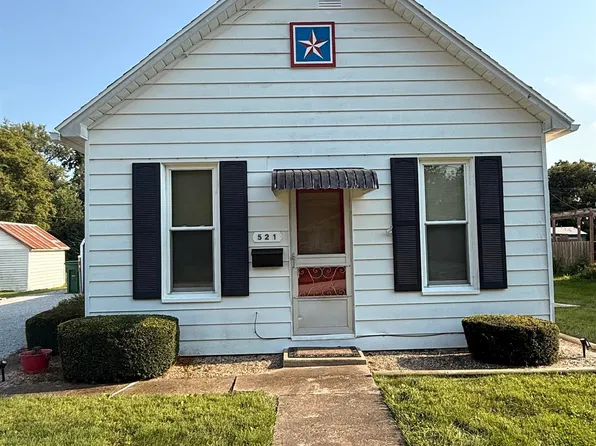 521 W Chase St, Macomb, IL 61455