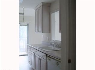 928 Ironwood Dr, Yorktown, VA 23693