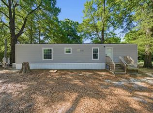 293 Walnut St E, Salley, SC 29137