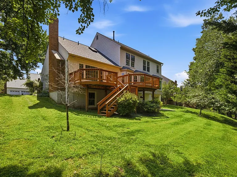 14544 Pebblewood Dr — Photo 20