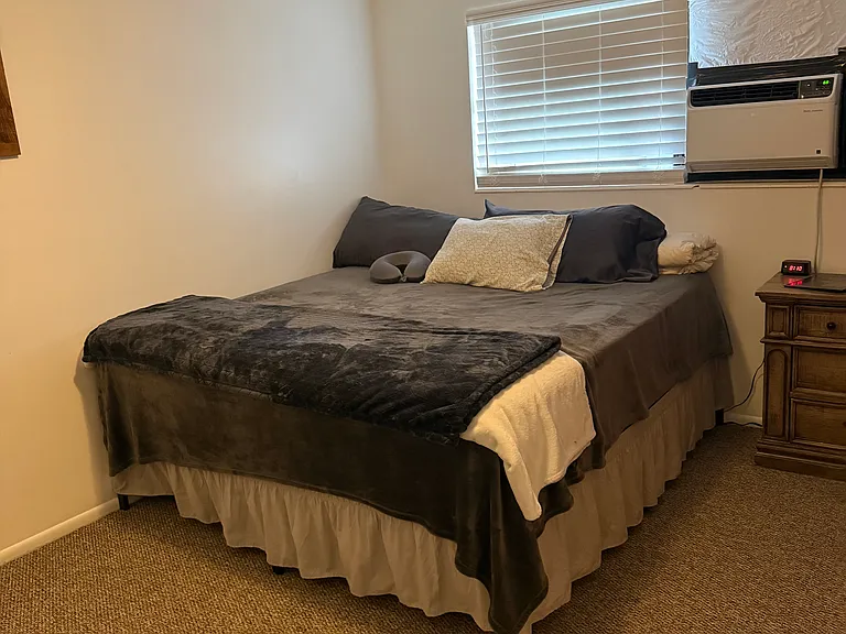 109 N 400 E — Photo 7