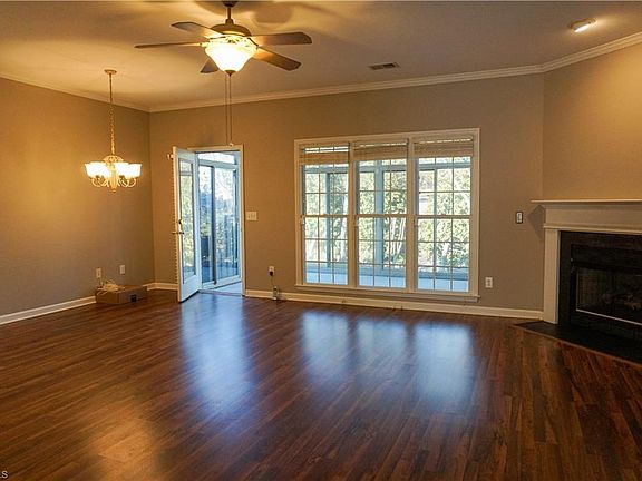 4th image of 427 Northbridge Dr