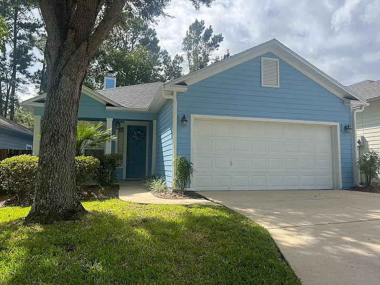 11583 NW 17th Pl — Photo 1