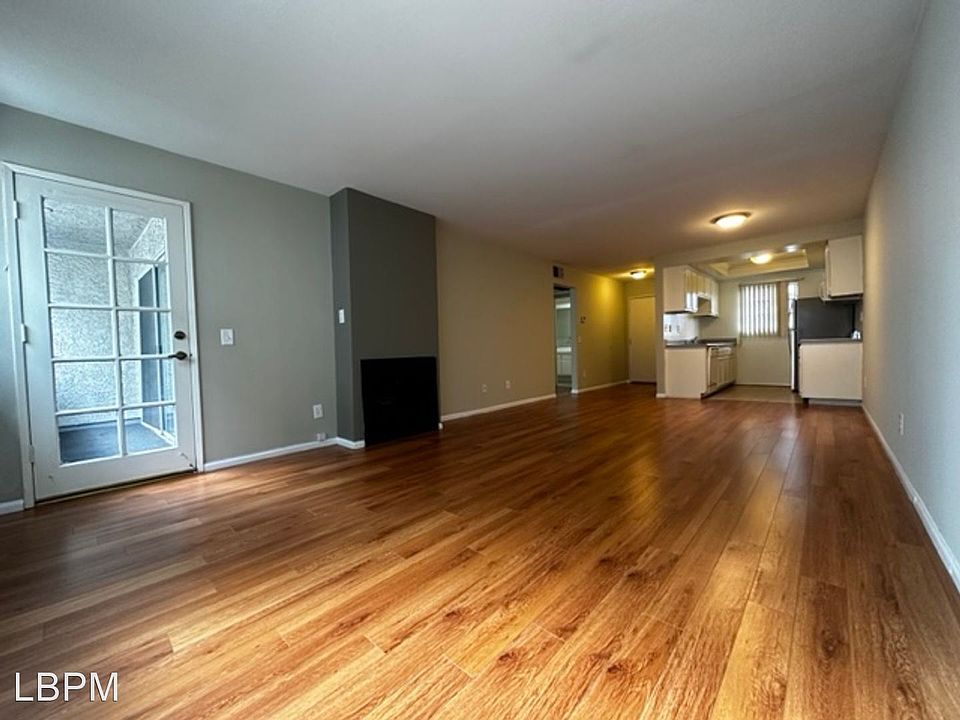 1st image of 10825 Blix St APT 202