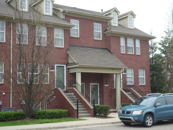 23208 Cornerstone Village Dr #1, Southfield, MI 48075