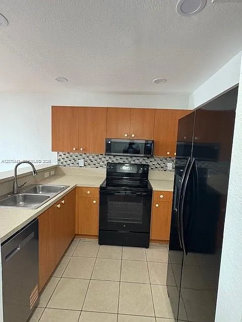 Lake Vue Villas Condo — Photo 4