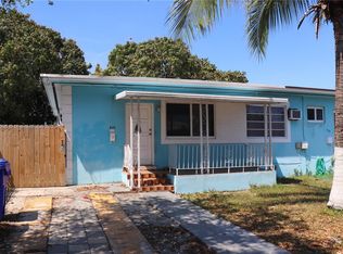 210 NW 19th Ave, Miami, FL 33125