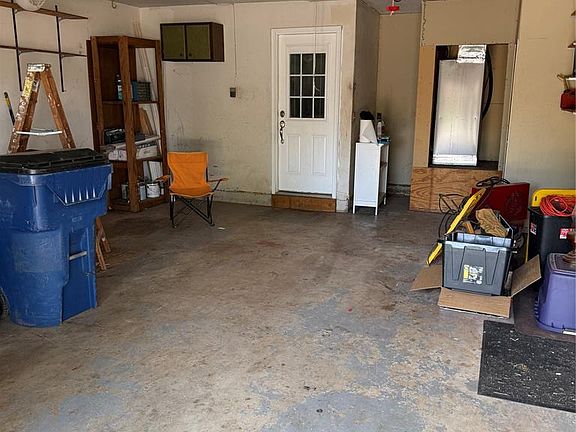 4th image of 620 S Woodland Dr