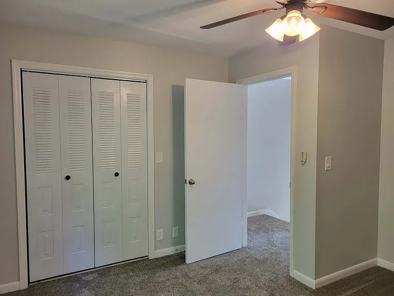 98 Sky Crest Ln #A — Photo 9