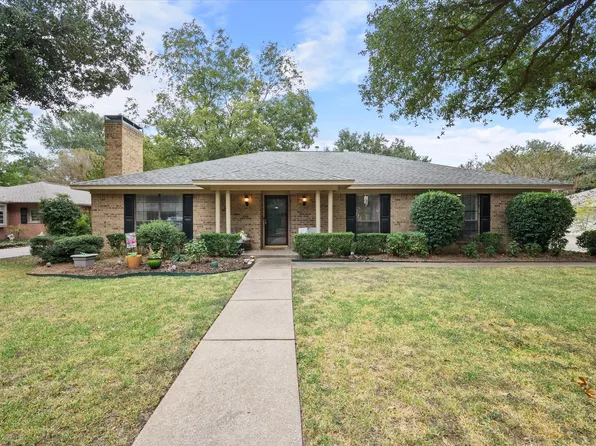 1605 Woodcrest Ave, Corsicana, TX 75110