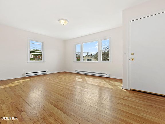 2nd image of 2 Grange St