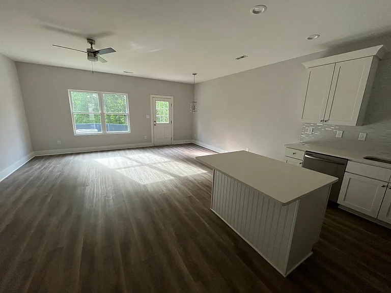 1042 McLain Rd — Photo 7