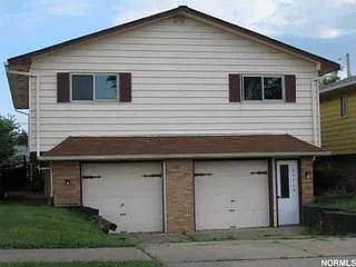 15118 Rowena Ave photo 1