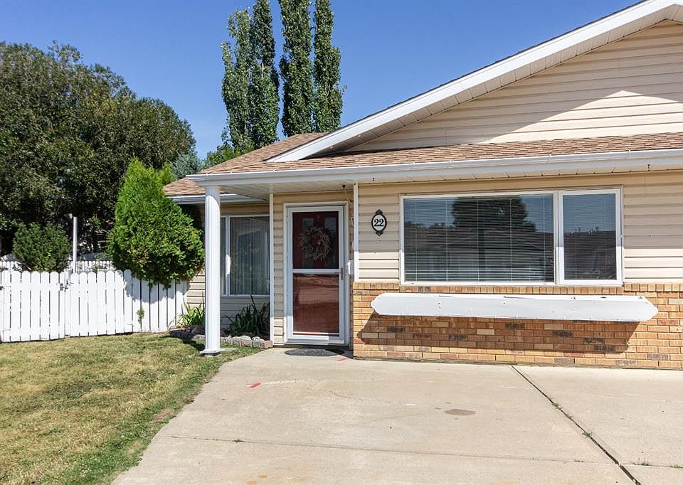 1st image of 22 SW Dale Close