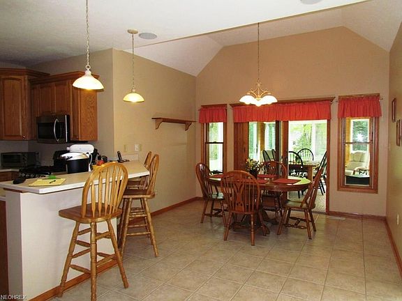 5th image of 16705 Orange Ln