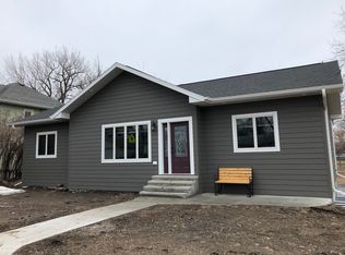 304 E 10th Ave, Milbank, SD 57252