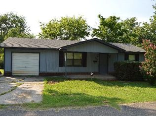 906 S Walter St, Poteau, OK 74953