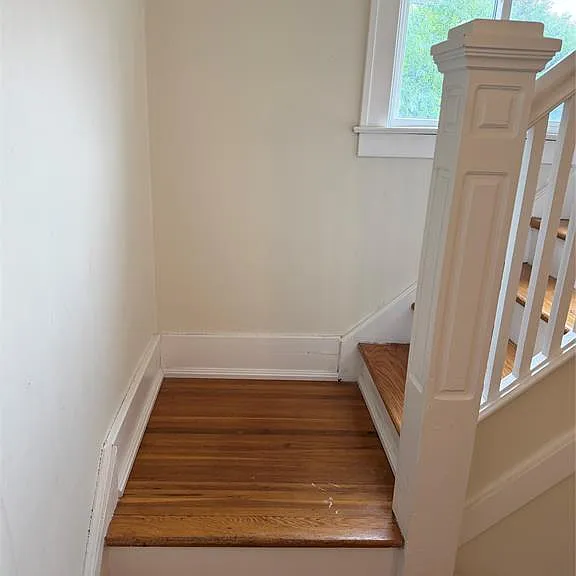 1504 Elsmere Ave — Photo 9