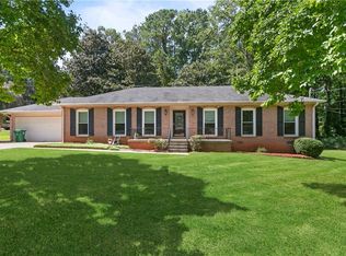 5007 Fairforest Dr, Stone Mountain, GA 30088