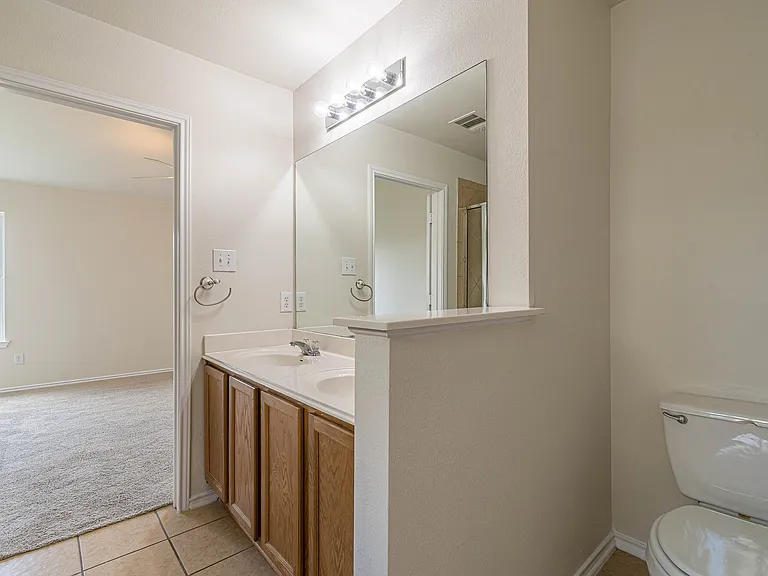 13803 Laramie Hl — Photo 21