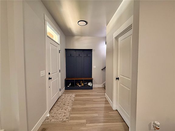 3rd image of 1686 Saint George Blvd
