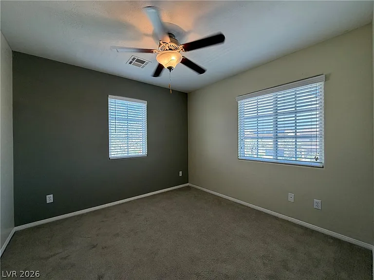 8323 Rygate Ave — Photo 18