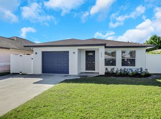 553 110th Ave N, Naples, FL 34108