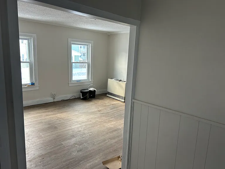 205 W Allen St #205 — Photo 4
