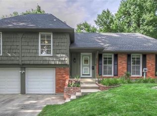 5604 W 87th St, Overland Park, KS 66207