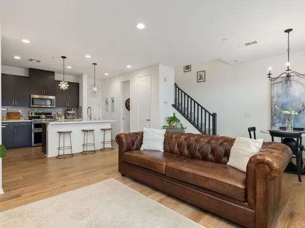 1137 Via Lucero, Oceanside, CA 92056