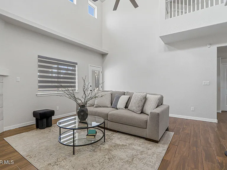 3121 Tierra Paola Ln — Photo 18